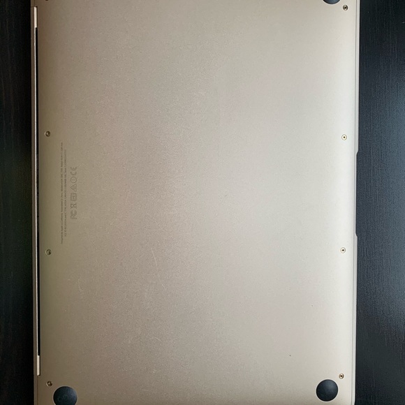 Gold MacBook 2016 Retina 12-inch, 8GB - Picture 2 of 3